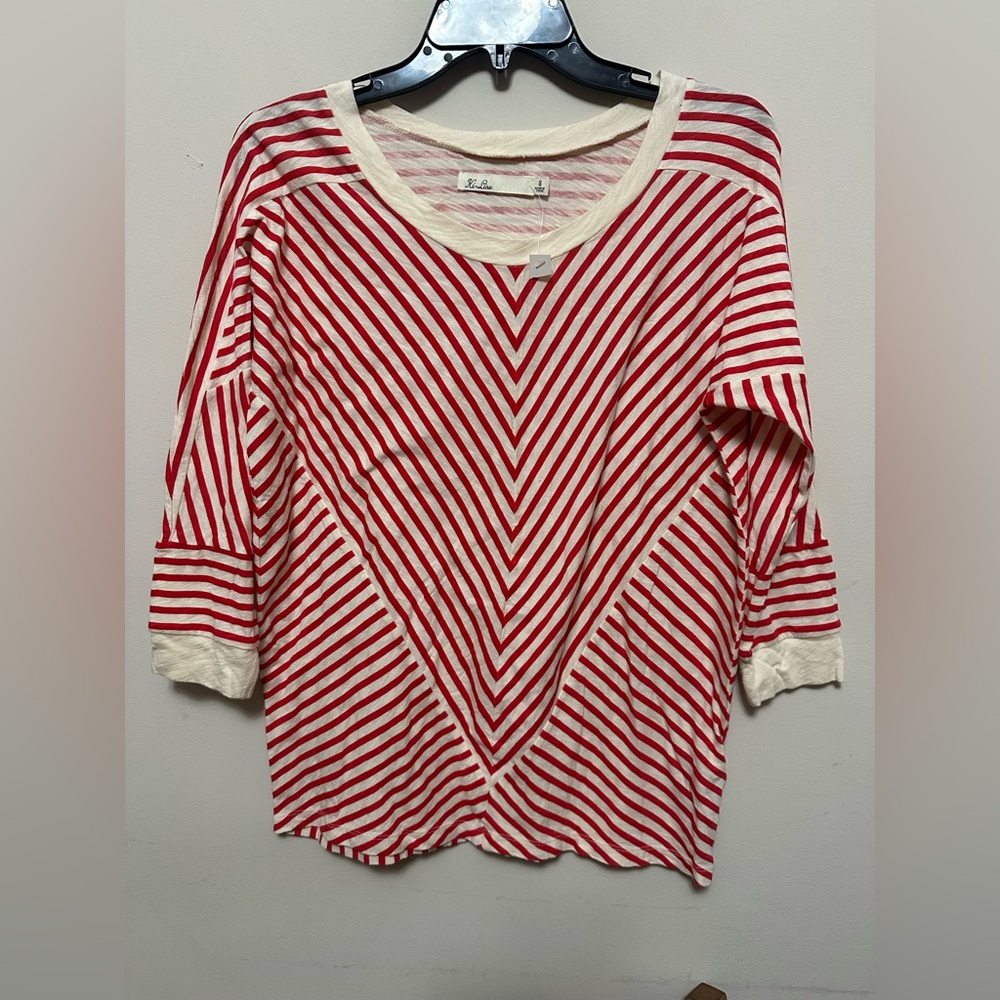 Hi-Line Red White Striped 3/4 Sleeve V Pattern Top NWT Size Small